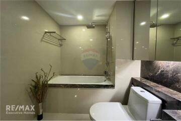 Luxurious 2 Bedrooms Condo in Thonglor with Exceptional Amenities