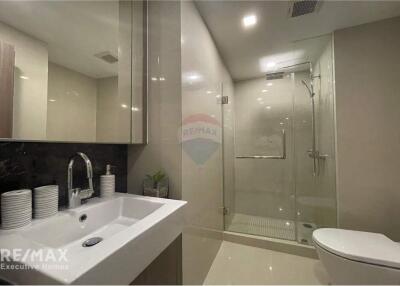 Luxurious 2 Bedrooms Condo in Thonglor with Exceptional Amenities