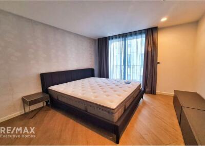 Luxurious 2 Bedroom Condo near BTS Thonglor with Modern Amenities