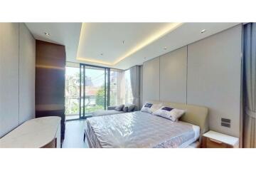 Luxurious 2 Bedroom Condo near BTS Promphong with Stunning Views