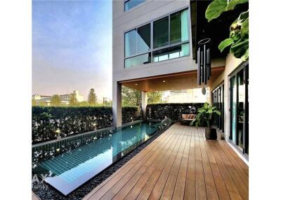 Five-Story Single House for Sale in Sukhumvit 71