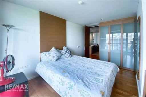 Newly Renovated 2 Bedroom Condo with Park View at The Lakes, 6 Mins Walk to BTS Asok