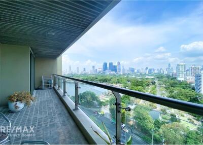 Newly Renovated 2 Bedroom Condo with Park View at The Lakes, 6 Mins Walk to BTS Asok