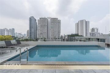 For Sale: Spacious 3-Bedroom Duplex Condo in S47 Sukhumvit, Low Rise Building, New Unit