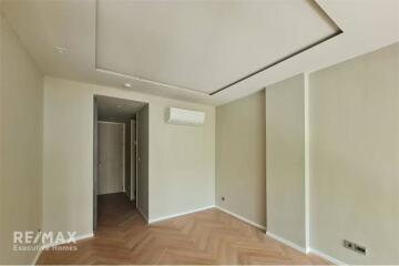 For Sale: Spacious 3-Bedroom Duplex Condo in S47 Sukhumvit, Low Rise Building, New Unit