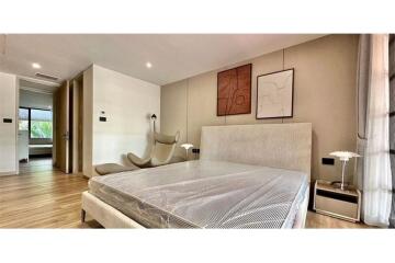 Promotion Price! Modern 4 Bedroom Condo with Big Terrace in Private Sathon Soi 1