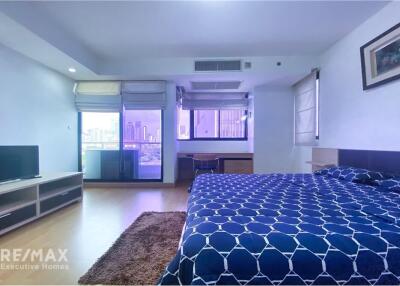 Modern 2 Bedroom Condo for Rent at Supalai Premier  7 Mins Walk to MRT Phetchaburi