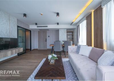 Spacious Triplex Condo with 3 Beds/3Baths  Low Rise  Easy Walk to BTS Bangchak