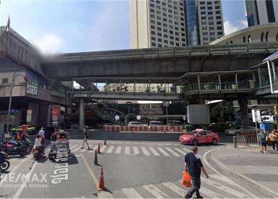 For Rent: Prime Commercial Building in Asoke - 5 Storeys  Rooftop