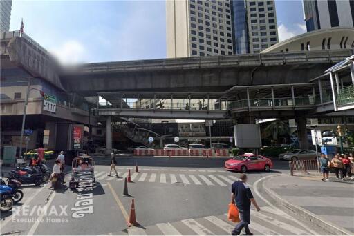 For Rent: Prime Commercial Building in Asoke - 5 Storeys  Rooftop