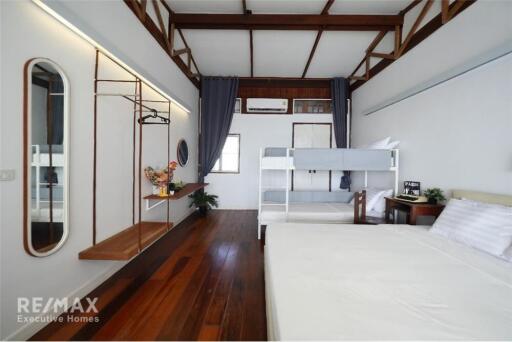 For Rent: Charming Canal House Sukhumvit - Spacious 2-Story Townhouse