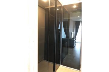 Luxurious 2 Bedroom Condo for Rent near BTS Phloen Chit - Prime Location!