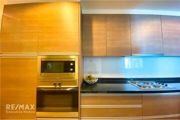 Luxurious Pet-Friendly 4-Bedroom Penthouse Condo for Rent in Sukhumvit 55 BTS Thonglor