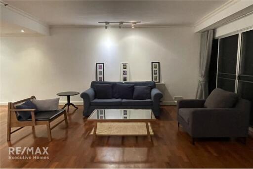 Spacious 21 Bedroom Condo for Rent near BTS Chongnonsi and MRT Lumpini