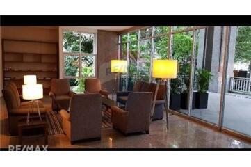 Spacious 21 Bedroom Condo for Rent near BTS Chongnonsi and MRT Lumpini