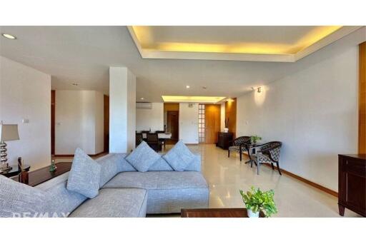 Pet Friendly 2 Bedroom Condo for Rent Near MRT and Park