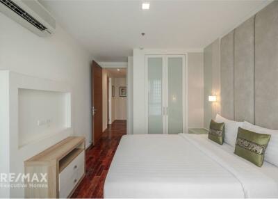 Luxurious High-Floor 2 Bedroom Condo for Rent in Sukhumvit 20 - Newly Renovated