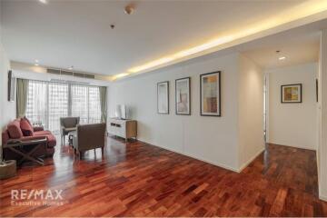 Luxurious High-Floor 2 Bedroom Condo for Rent in Sukhumvit 20 - Newly Renovated