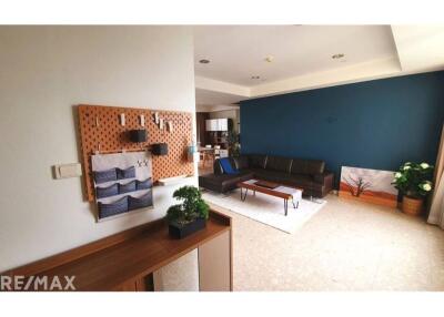 Spacious 3 Bedroom Condo with Private Lift and Large Terrace, High Floor, 18 Mins Walk to BTS Thong Lo