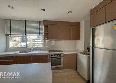 Spacious 2 Bedroom Condo for Rent in Low Rise Apartment