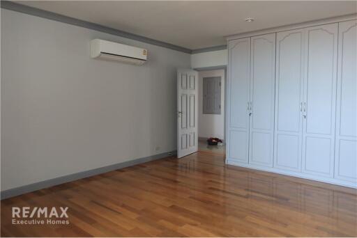 For Rent: Spacious Condo in Ruamsuk, Sukhumvit Soi 26