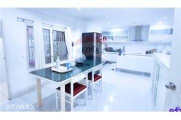 For Rent: Charming Detached House in Sukhumvit 71