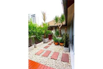 Modern Resort Style Single House with Pool for Rent in Thonglor Soi 21