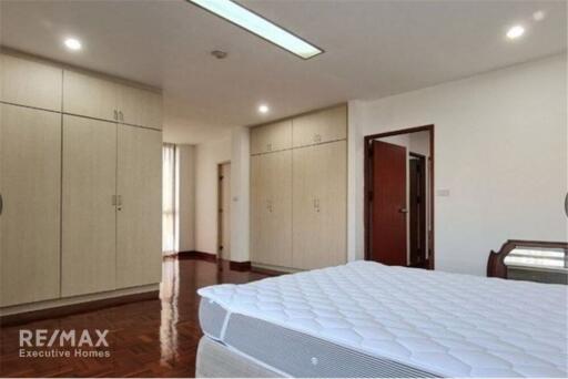 Pet Friendly 3 Bedroom Low Rise Condo for Rent in Sukhumvit