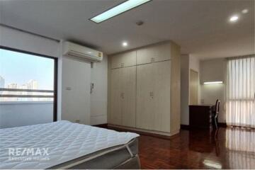 Pet Friendly 3 Bedroom Low Rise Condo for Rent in Sukhumvit