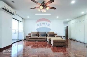 Pet Friendly 3 Bedroom Low Rise Condo for Rent in Sukhumvit