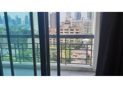 Luxurious Royal Castle Condo for Rent - 9 Mins Walk to Phrom Phong BTS