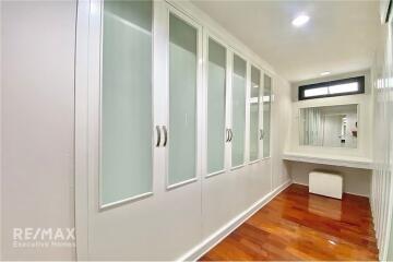 Spacious 3 Bedroom Condo for Rent near BTS Nana Station