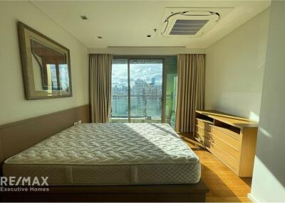 Stunning Lake View 2 Bedroom Condo 5 Mins from BTS Asok