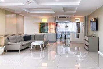 Pet-friendly Spacious 3 Bedroom Condo at President Park Sukhumvit 24 - 12th Floor - MRT Queen Sirikit 13 Mins Walk