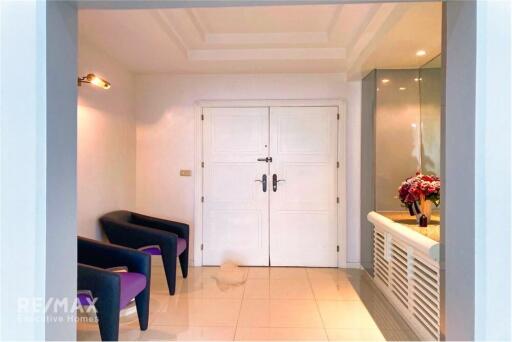 Pet-friendly Spacious 3 Bedroom Condo at President Park Sukhumvit 24 - 12th Floor - MRT Queen Sirikit 13 Mins Walk