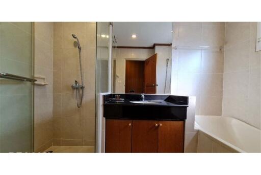 Pet Friendly 3-Bedroom Condo for Rent Near BTS Nana