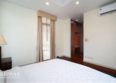Luxurious 4 Bedroom Detached House with Private Swimming Pool in Sansiri Sukhumvit 67