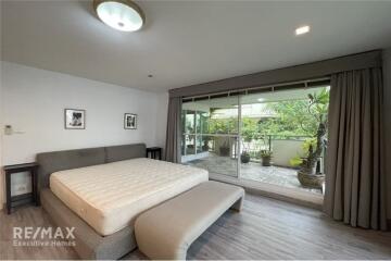 Pet Friendly 2 Bedrooms Condo with Huge Balcony in Sathorn