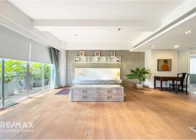 For Sale - Special 3 Bedrooms Unit - Newly Renovated - Narathorn Place - 9 Mins Walk to BTS Chong Nonsi