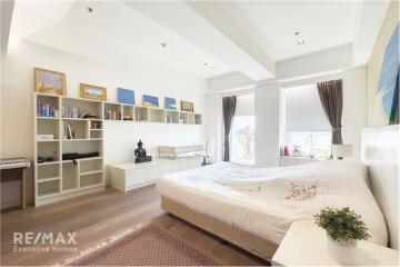 For Sale - Special 3 Bedrooms Unit - Newly Renovated - Narathorn Place - 9 Mins Walk to BTS Chong Nonsi
