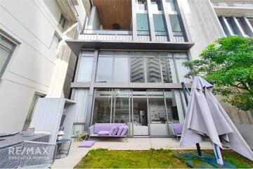 Luxurious 6-Storey Townhouse with Prime Sukhumvit Location for Rent