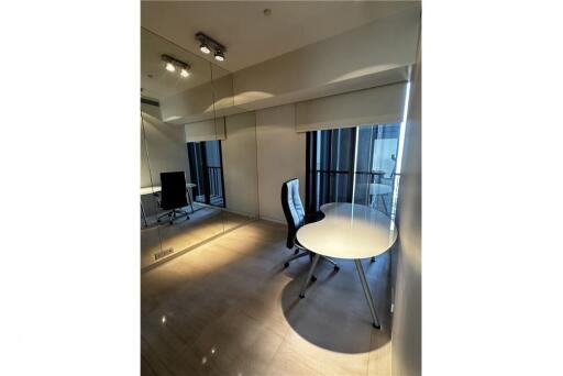 For Sale: 3 Bedroom Condo at The Met, High Floor, 10 Mins Walk to BTS Chong Nonsi - 41 MB