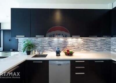 Luxurious Fourwings Residence Condo in Bangkapi - Spacious and Elegant Living