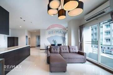 Luxurious Fourwings Residence Condo in Bangkapi - Spacious and Elegant Living