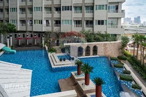 Luxurious Fourwings Residence Condo in Bangkapi - Spacious and Elegant Living