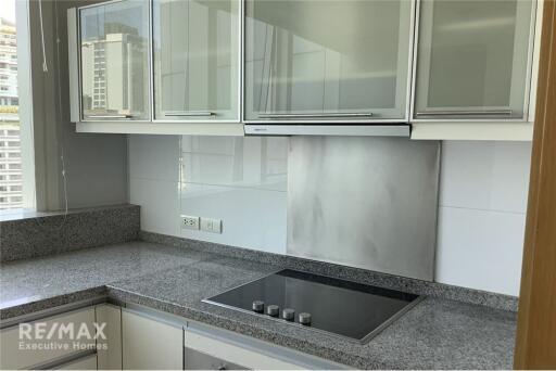 2 Bed Condo for Rent at Millennium Sukhumvit with BTS Asoke 13 Mins Walk