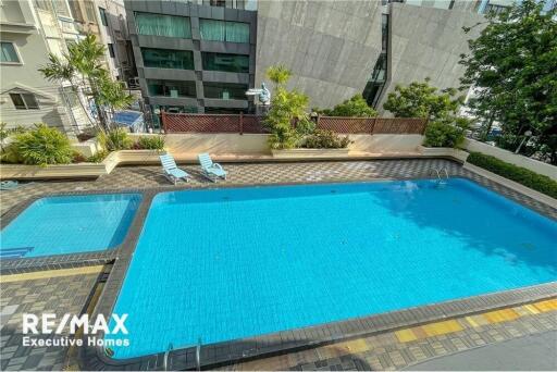 3 bed good price Sukhumvit 39 pet friendly