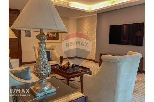 Spacious 3 Bed Condo for Rent near BTS Phrom Phong - BTS Thonglor