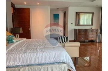 Spacious 3 Bed Condo for Rent near BTS Phrom Phong - BTS Thonglor