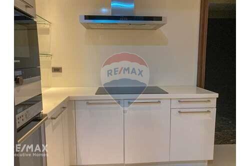 Spacious 3 Bed Condo for Rent near BTS Phrom Phong - BTS Thonglor